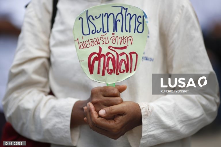 Tailândia: Camboja: Grupo nacionalista protesta contra disputa territorial