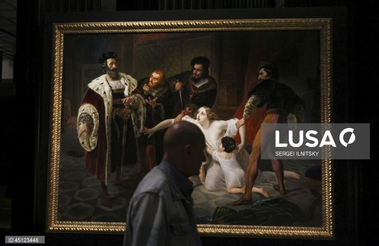 Exposição "Karl Bryullov. Roma - Moscovo - Petersburgo" na Galeria Tretyakov, Moscovo, Rússia. A exposição, dedicada ao 225.º aniversário do nascimento do artista, apresenta mais de 170 obras de pintura, gráficos e esculturas.  