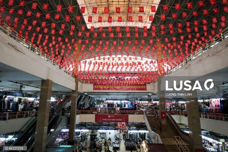 Vietname: Mercado de têxteis em Hanoi