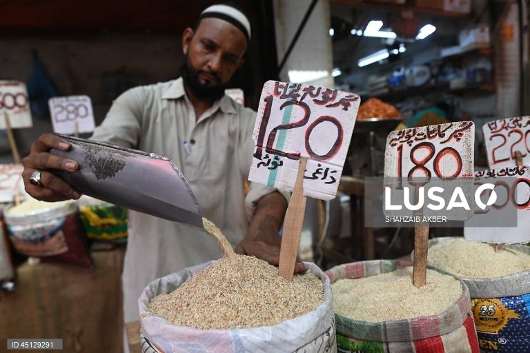 Paquistão: Mercado local em Carachi