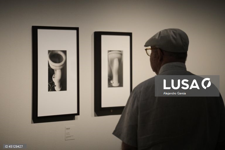 Espanha: Exposição do fotógrafo americano Edward Weston em Barcelona