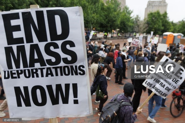 EUA: Manifestação em Boston contra a deportação de imigrantes
