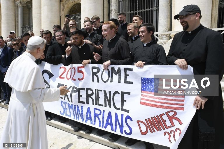 Roma: Audiência geral do Papa Leão XIV na Praça de São Pedro.