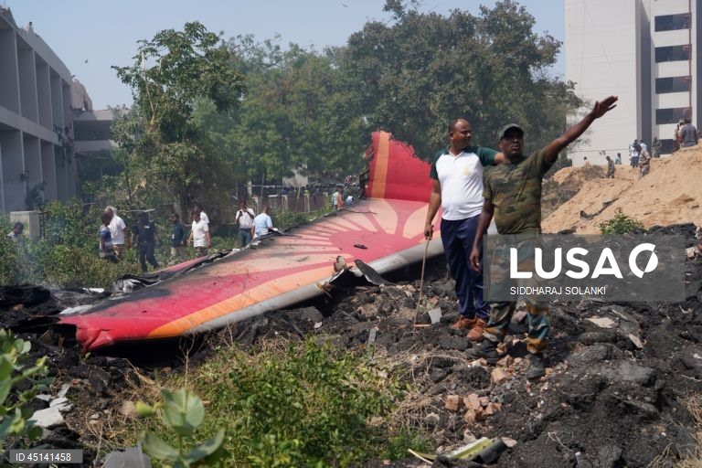 India: Avião da Air India cai em Ahmedabad