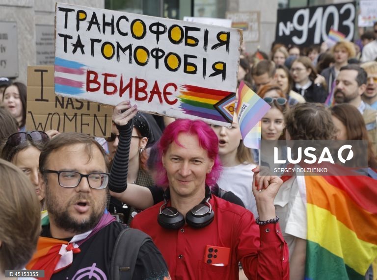 Ucrânia: Marcha do Orgulho LGBTQ+ em Kiev