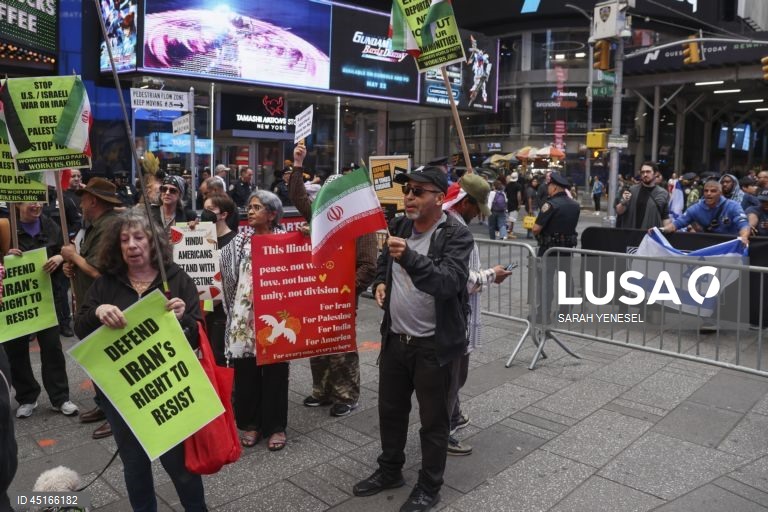 EUA: Judeus ultra-ortodoxos protestam em Nova Iorque contra o ataque de Israel ao Irão