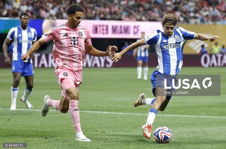  FC Porto complicou hoje o apuramento para os ‘oitavos’ do Mundial de clubes de futebol, ao perder por 2-1 com os norte-americanos do Inter Miami, na segunda jornada do Grupo A, em Atlanta, nos Estados Unidos.
