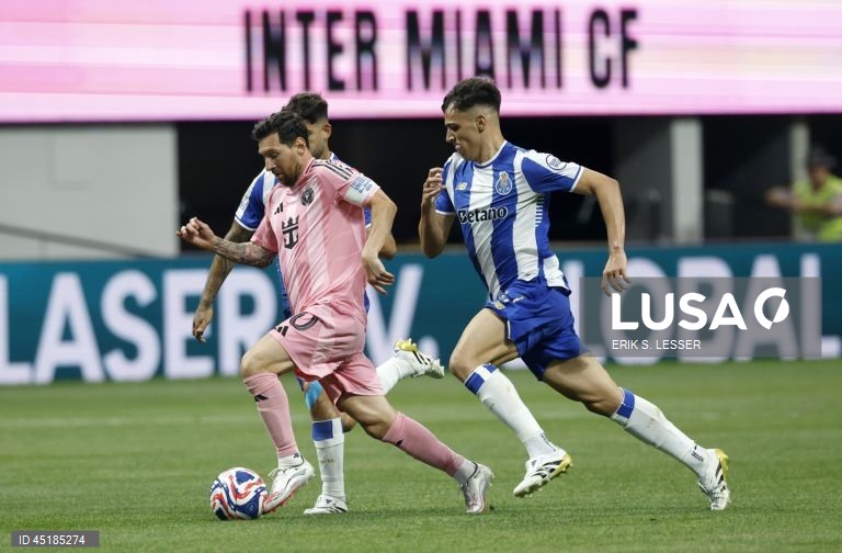  FC Porto complicou hoje o apuramento para os ‘oitavos’ do Mundial de clubes de futebol, ao perder por 2-1 com os norte-americanos do Inter Miami, na segunda jornada do Grupo A, em Atlanta, nos Estados Unidos.