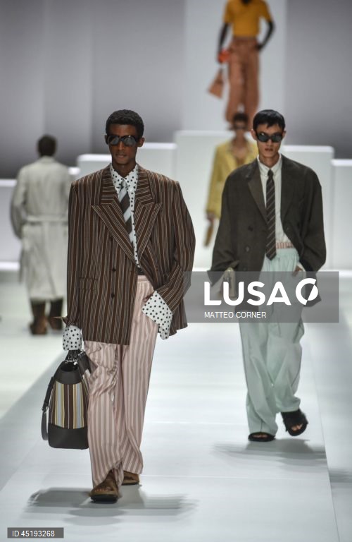 Milão: Desfile da moda Dolce & Gabbana