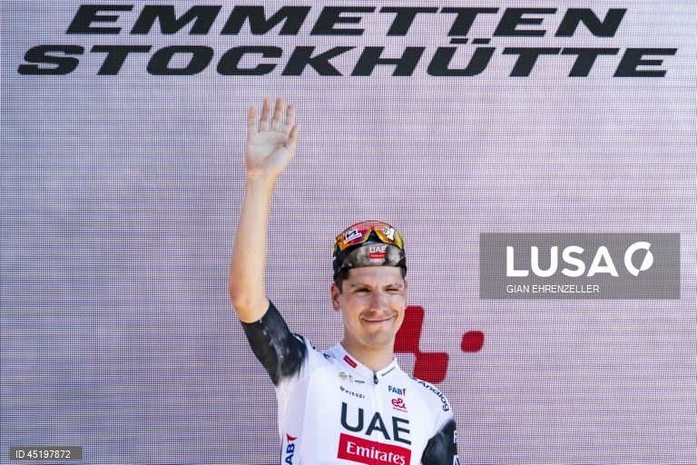 O ciclista português João Almeida (UAE Emirates) venceu hoje a Volta à Suíça, ao triunfar na oitava e última etapa em cronoescalada, em que anulou a diferença de 33 segundos para o então líder, o francês Kévin Vauquelin (Arkéa-B&B Hotels).