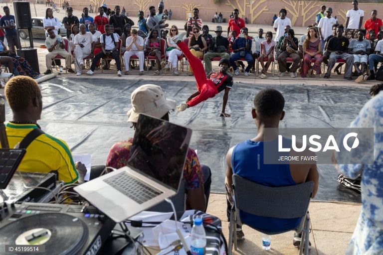 Senegal: batalhas de break dance em Dacar