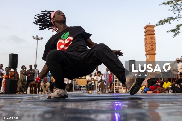 Senegal: batalhas de break dance em Dacar