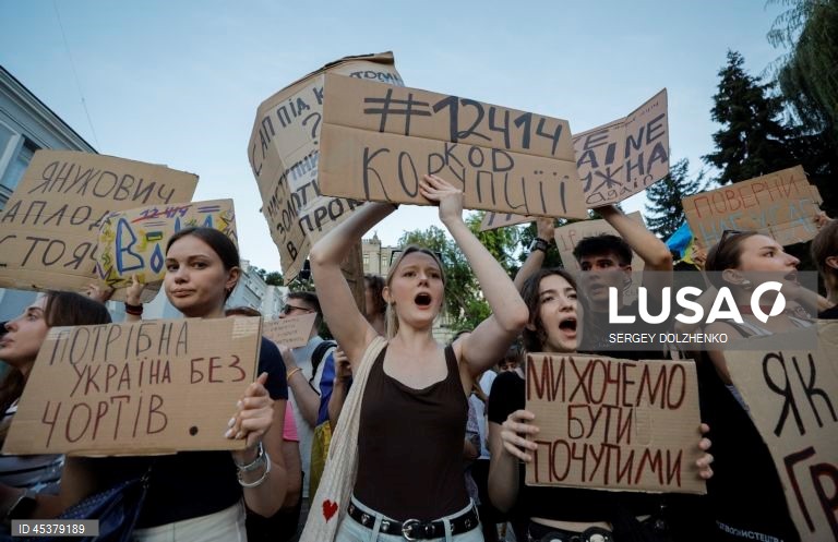 Ucrânia: Protesto em Kiev contra a corrupção em Kiev