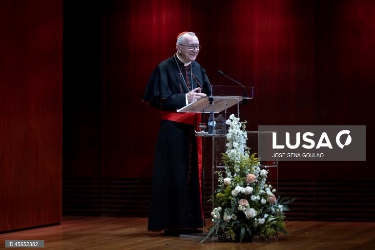 Secretário de Estado do Vaticano, Cardeal Pietro Parolin, durante a cerimónia de encerramento do compromisso do Jubileu com a cidade, na Fundação Calouste Gulbenkian, em Lisboa.