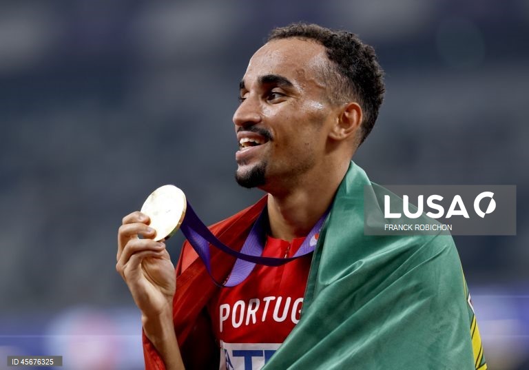 Japão/atletismo: Isaac Nader conquista a medalha de ouro nos 1500m