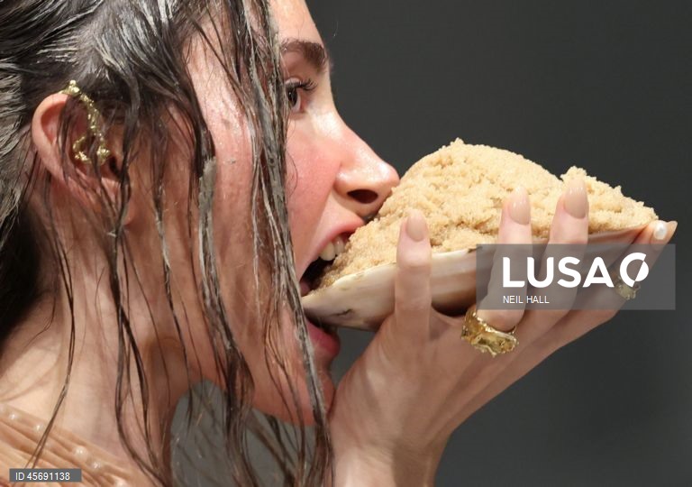 Semana da Moda de Londres - Di Petsa