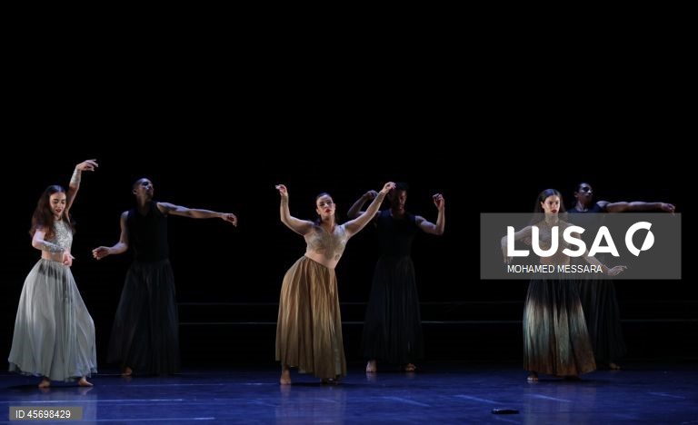 Tunísia: O espetáculo «Carmen danse» em Tunes