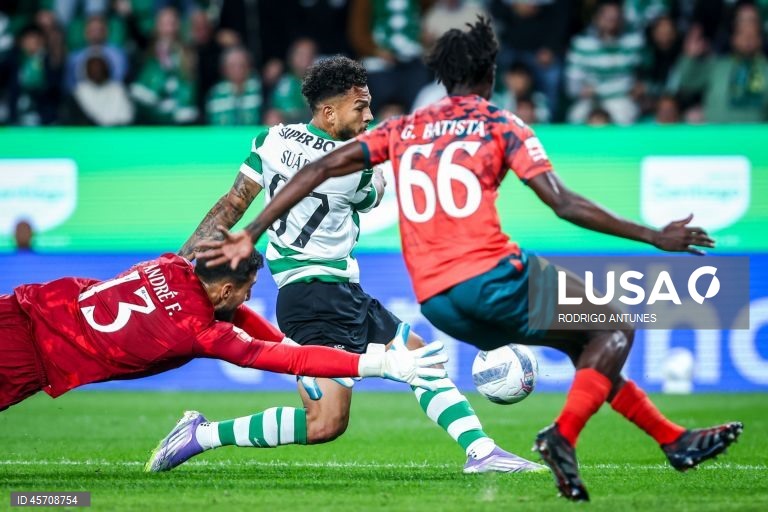 O campeão em título Sporting somou hoje o quinto triunfo em seis jogos na edição 2025/26 da I Liga portuguesa de futebol, ao vencer em casa o Moreirense por 3-0, no fecho da sexta jornada.