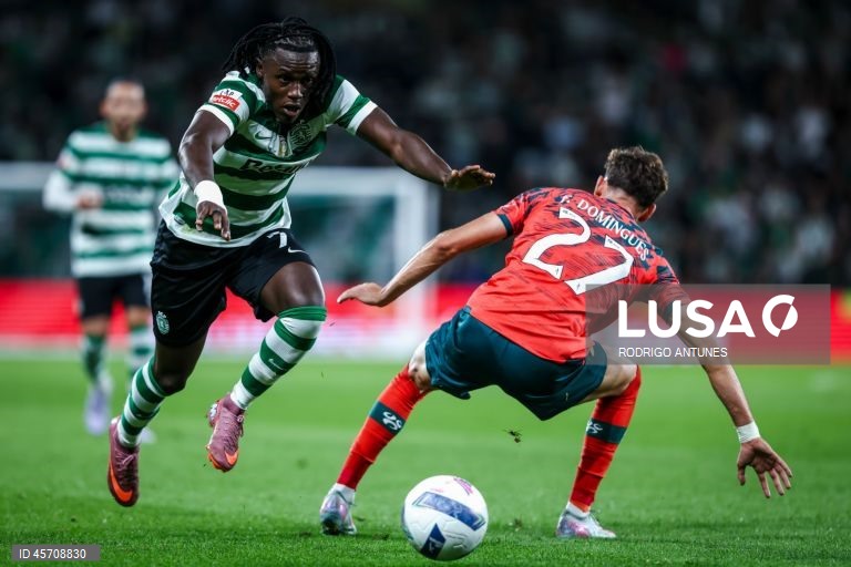 O campeão em título Sporting somou hoje o quinto triunfo em seis jogos na edição 2025/26 da I Liga portuguesa de futebol, ao vencer em casa o Moreirense por 3-0, no fecho da sexta jornada.