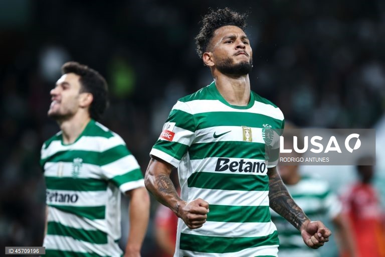 O campeão em título Sporting somou hoje o quinto triunfo em seis jogos na edição 2025/26 da I Liga portuguesa de futebol, ao vencer em casa o Moreirense por 3-0, no fecho da sexta jornada.