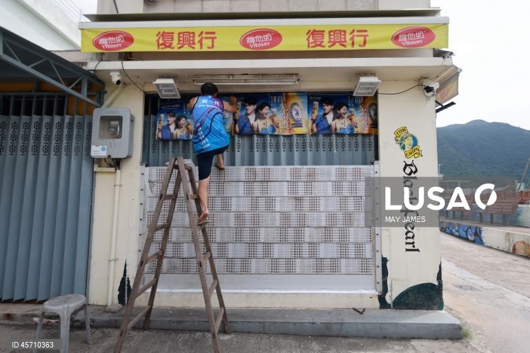 Supertufão Ragasa no norte das Filipinas