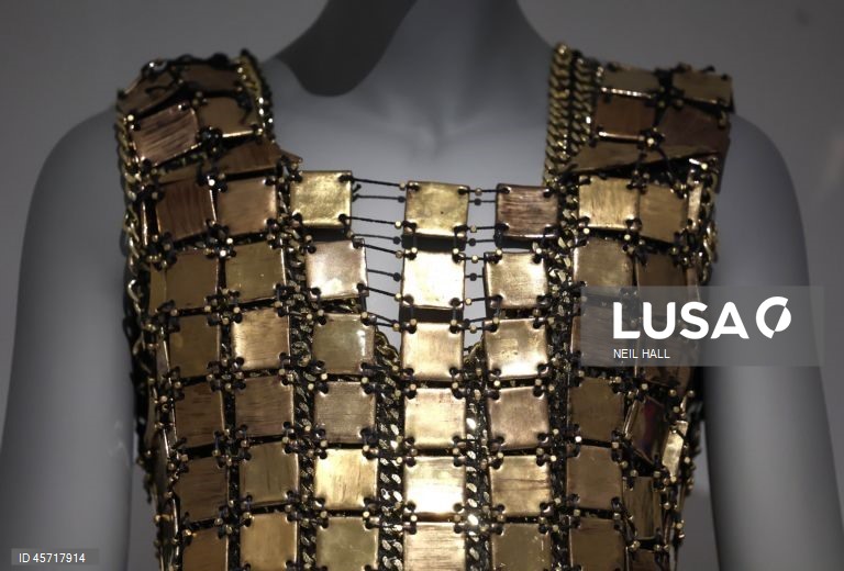 Exposição Dirty Looks abre no Barbican de Londres