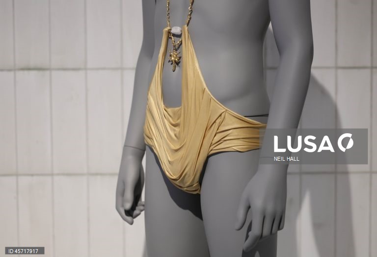 Exposição Dirty Looks abre no Barbican de Londres