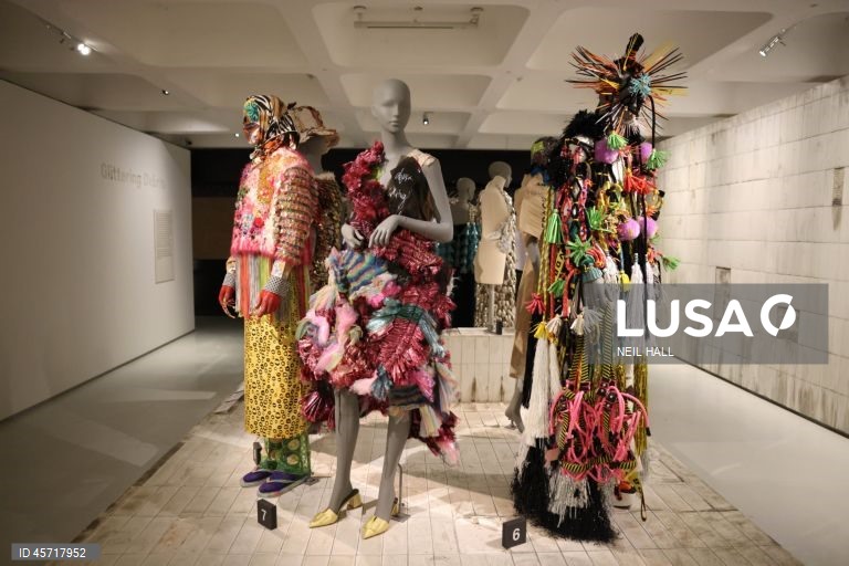 Exposição Dirty Looks abre no Barbican de Londres