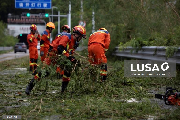 China: Consequências do tufão Ragasa.