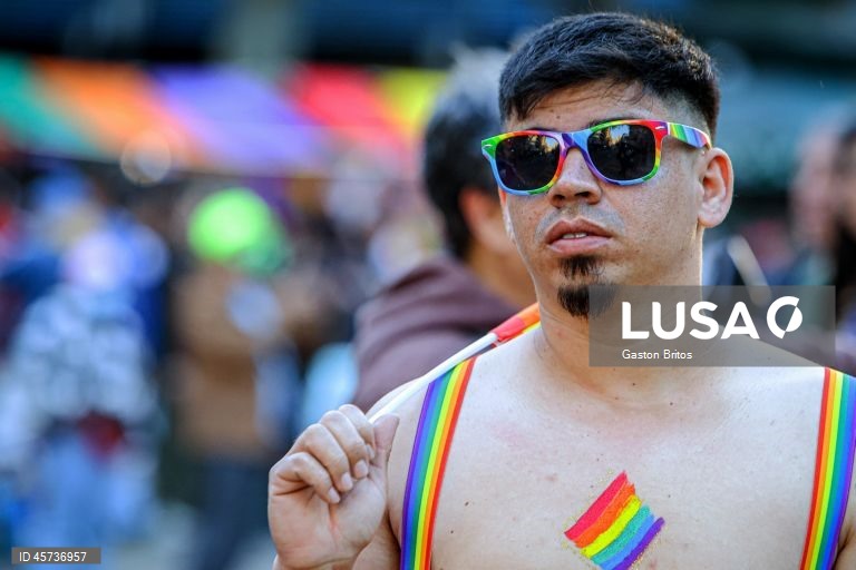 Marcha pela diversidade em Montevidéu.