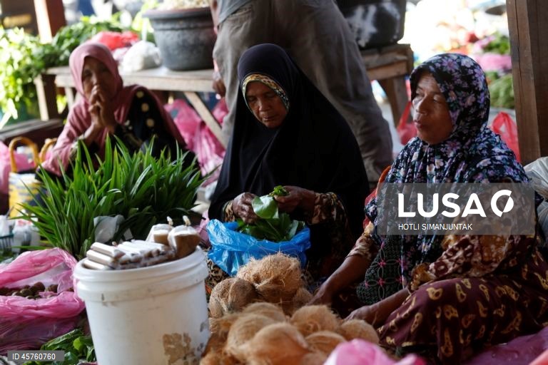 Indonésia: Mercado de rua em Banda Aceh