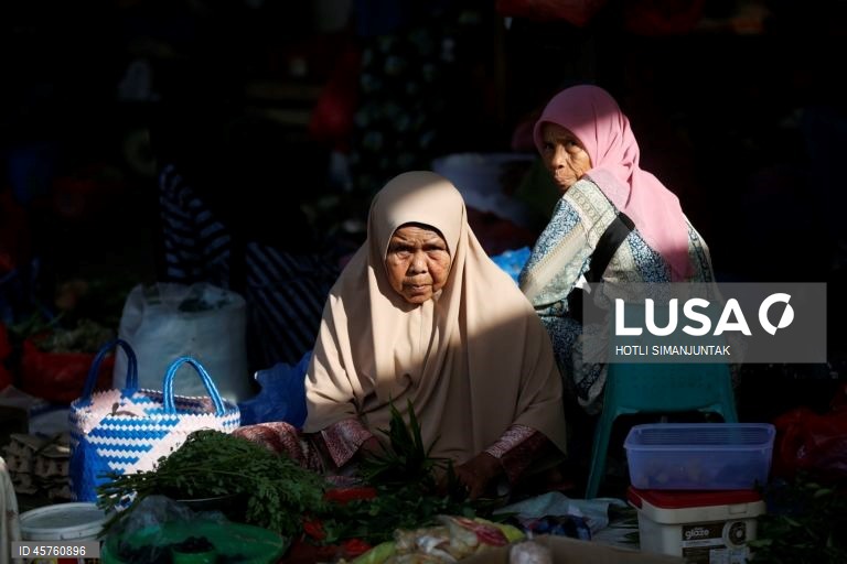 Indonésia: Mercado de rua em Banda Aceh