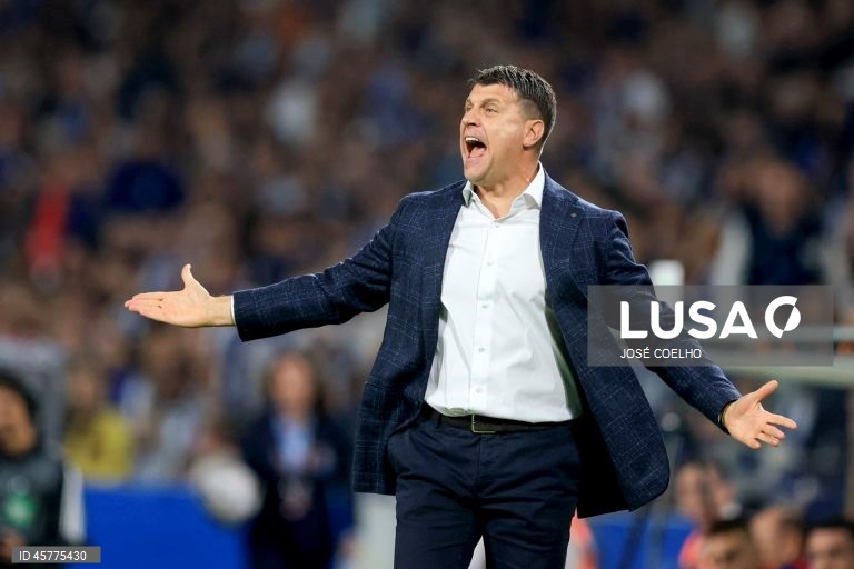 Um golo de Rodrigo Mora, aos 89 minutos, garantiu hoje ao FC Porto a segunda vitória na fase de liga da Liga Europa de futebol, na receção ao Estrela Vermelha, por 2-1, na segunda jornada.