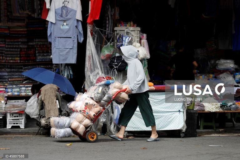 Vietname: Mercado em Hanoi
