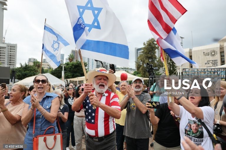 Israel: Comemorações em Tel Aviv após o anúncio do acordo de paz com Gaza