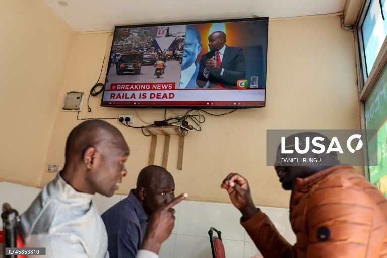 Quénia: Reações populares à morte do antigo primeiro-ministro Raila Odinga