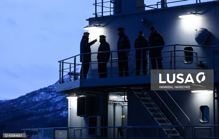 A Marinha alemã está a realizar o seu maior «Exercício de Lançamento de Mísseis (MFE)» anual em 30 anos, na costa da Noruega, no Mar do Norte. O exercício deste ano, denominado «Andoya», é realizado para permitir que as tripulações da Marinha, da Força Aérea e do Exército alemães treinem com sistemas e procedimentos de armas complexos em condições quase reais.