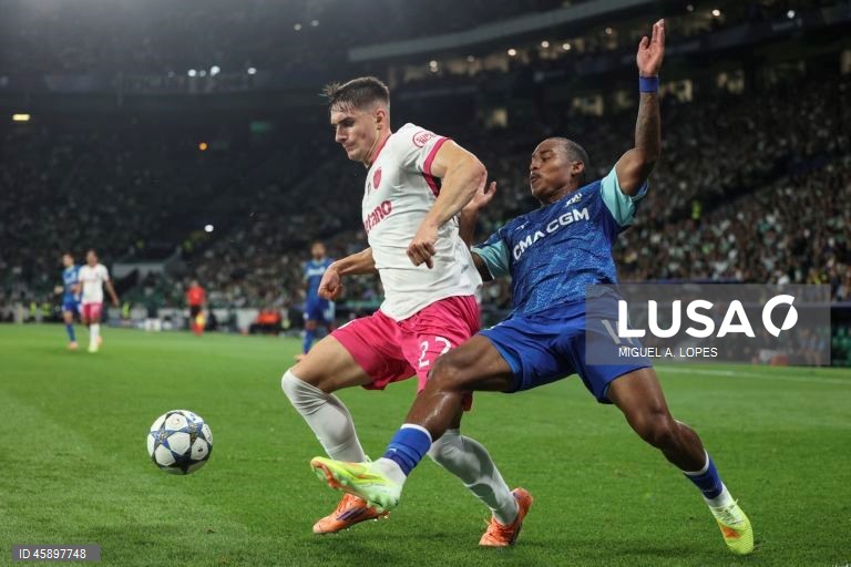 O Sporting venceu ao Marselha, por 2-1, na terceira jornada da fase de liga da Liga dos Campeões de futebol, numa partida em que os anfitriões deram a volta ao resultado com os franceses reduzidos a 10.
