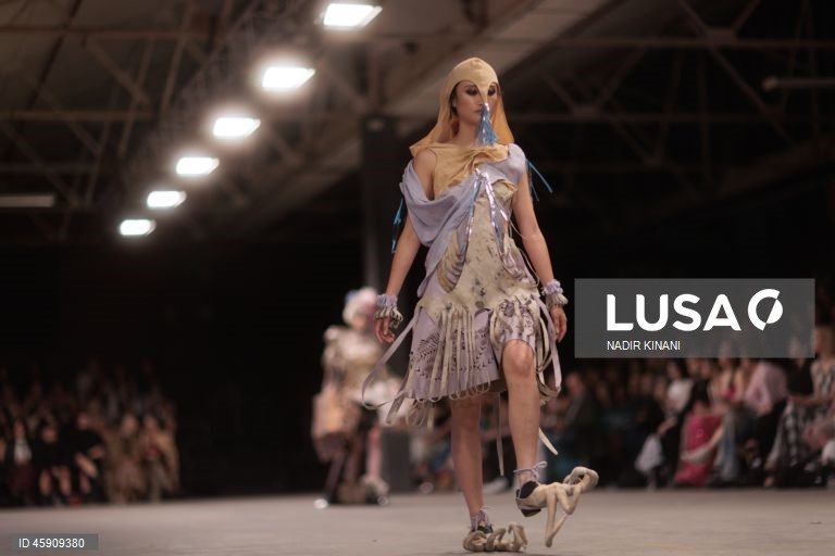 Semana da Moda de Melbourne 2025 - Coleções de alunos