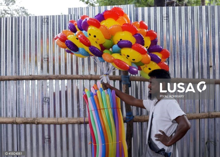 Índia: Devotos hindus celebram o Chhath