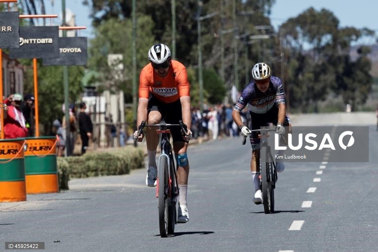 África do Sul/Ciclismo: Prova Gravel Burn - corrida em estrada de terra batida