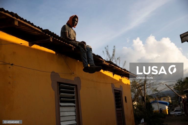 Jamaica: Pelo menos 19 mortos e mais de 70% do país sem energia elétrica após a passagem do furacão Melissa.