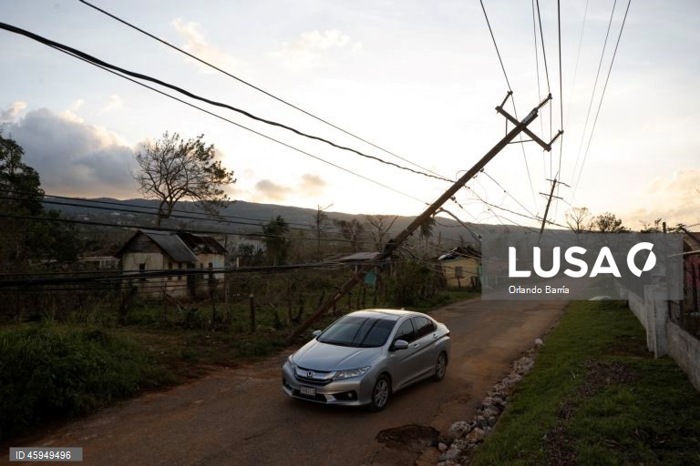 Jamaica: Pelo menos 19 mortos e mais de 70% do país sem energia elétrica após a passagem do furacão Melissa.