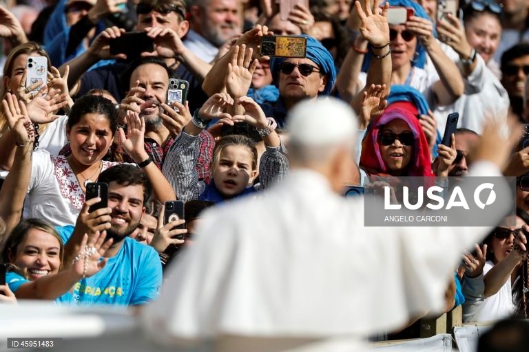 Itália: Papa Leão XIV com educadores para o Jubileu do Mundo da Educação.