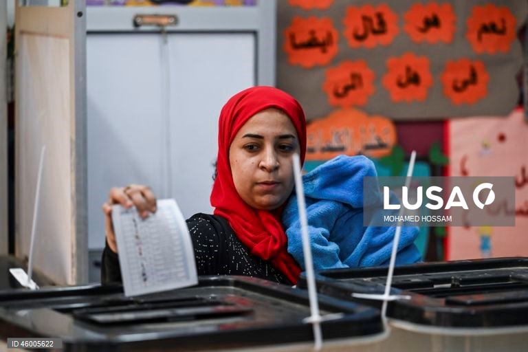 Egito: Primeira ronda das eleições parlamentares