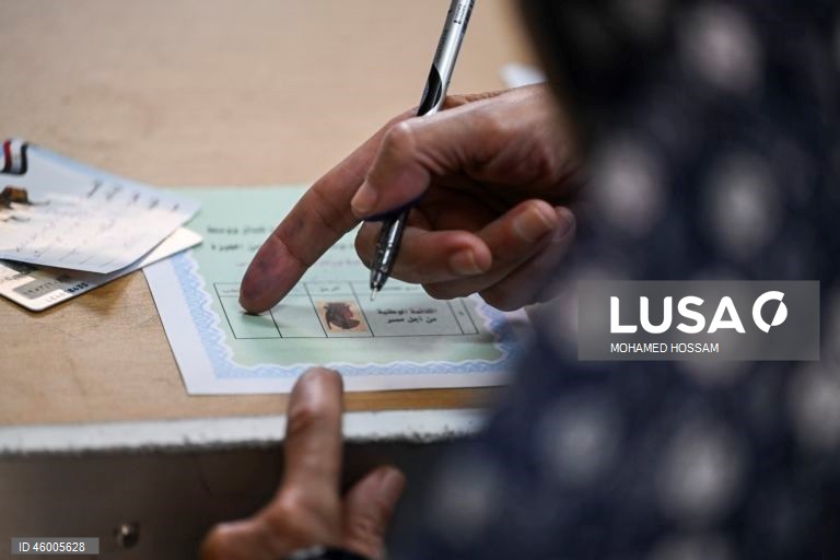 Egito: Primeira ronda das eleições parlamentares