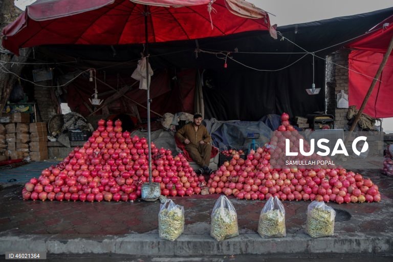 Afeganistão: Época da romã em Cabul