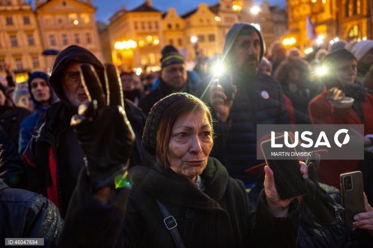 República Checa comemora o 36.º aniversário da Revolução de Veludo