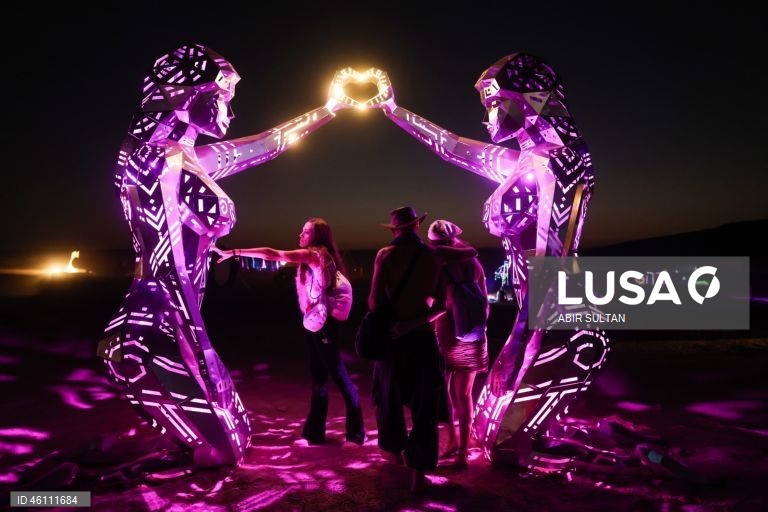 Israel: Festival Midburn no deserto do Negev