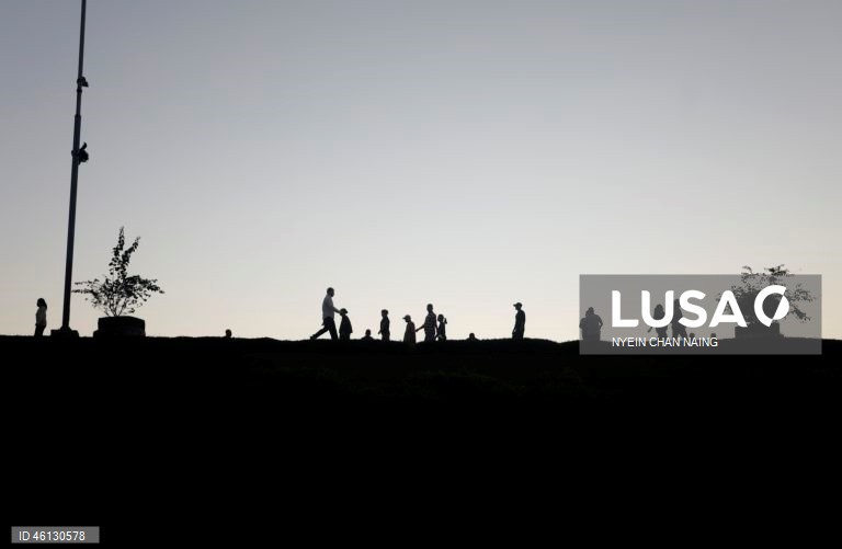 Myanmar: Nascer do Sol em Yangon